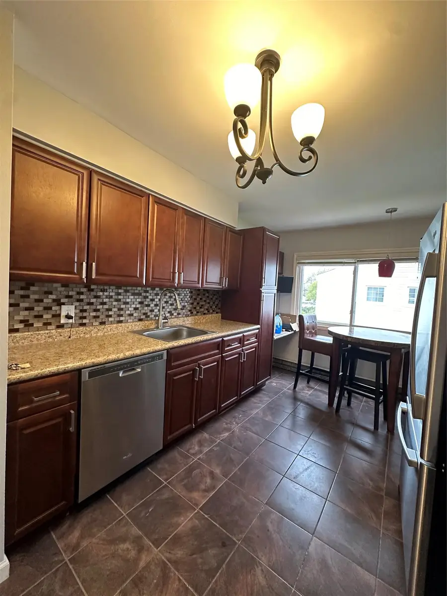 3666 Illona Lane, Oceanside, NY 11572 - Image #2