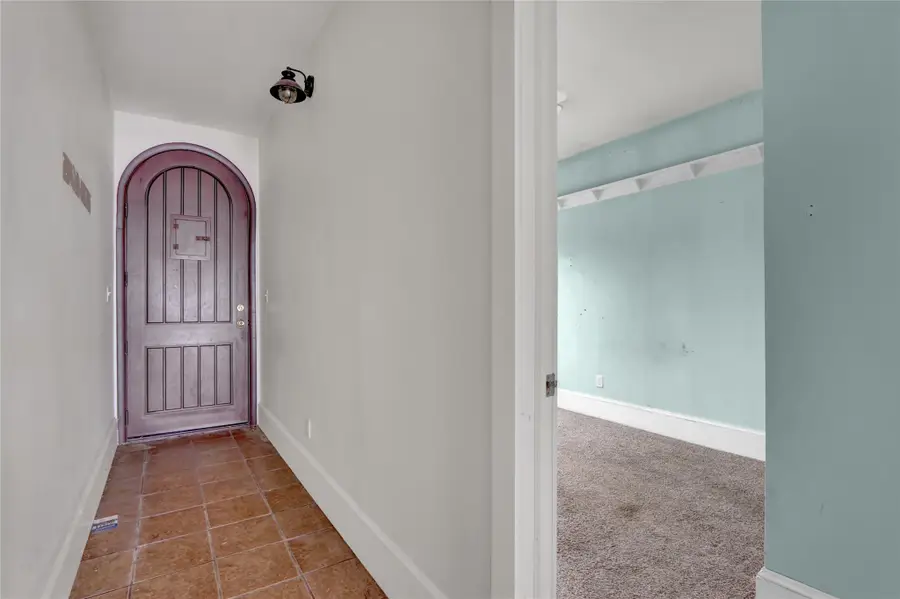 894 Bay 9th Street, West Islip, NY 11795 - Image #3