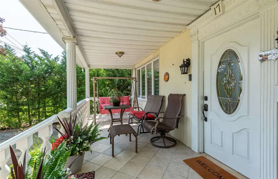 17 Hicks Lane, Great Neck, NY 11024 - Image #3