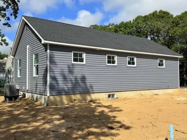 114 Bedford Avenue, Mastic, NY 11950 - Image #3