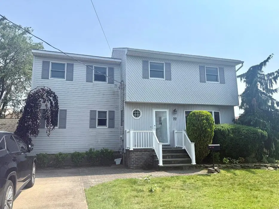 77 Hampton Place, Freeport, NY 11520 - Image #1