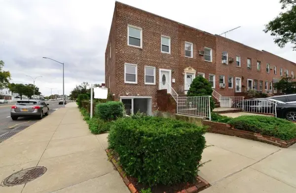 80-01 249th Street, Bellerose, NY 11426