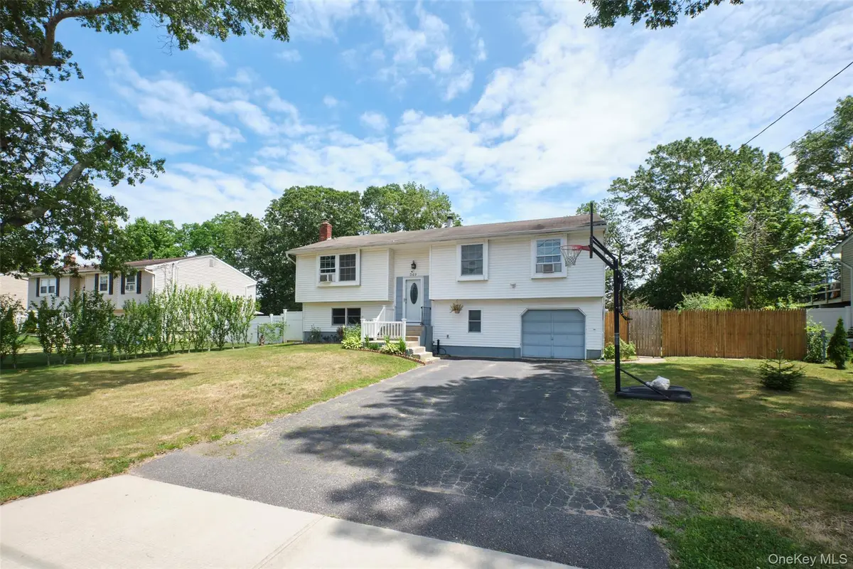 349 Randall Road, Ridge, NY 11961 - Image #1