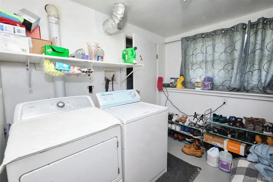 349 Randall Road, Ridge, NY 11961 - Image #3