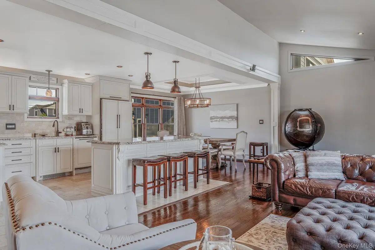 33 Pershing Avenue, Babylon, NY 11702 - #1