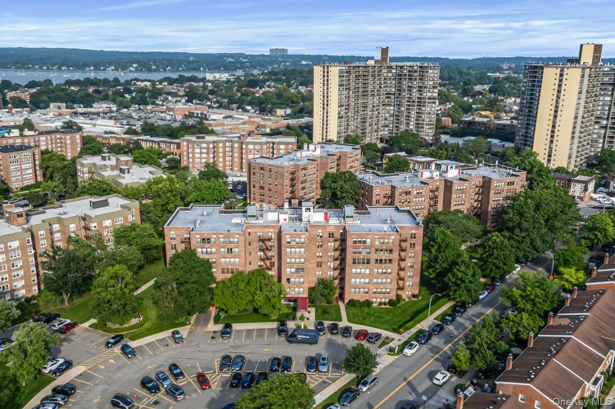 18-55 Corporal Kennedy St #6H, Bayside, NY 11360 - Image #1