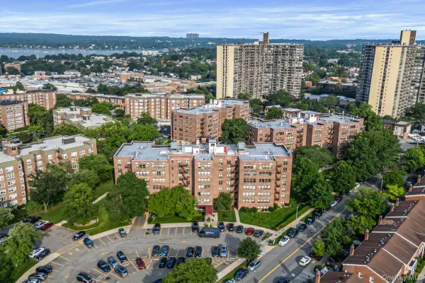 18-55 Corporal Kennedy St #6H, Bayside, NY 11360