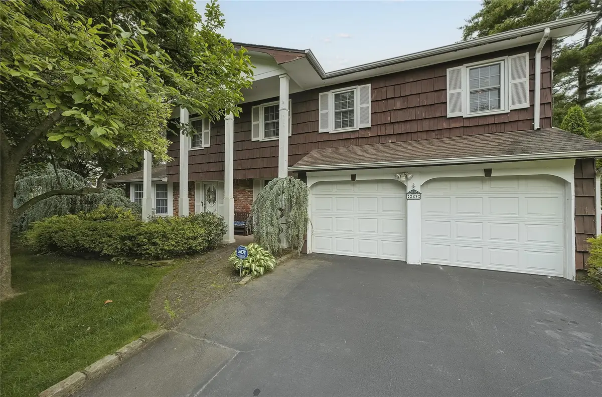 283 Town Line Road, East Northport, NY 11731 - Image #1