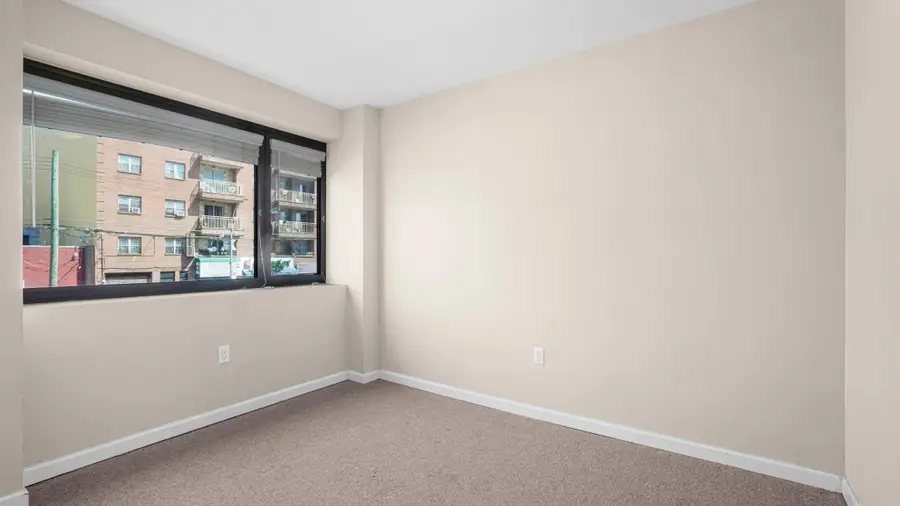 172-18 Jamaica Avenue #2B, Jamaica, NY 11432 - Image #2