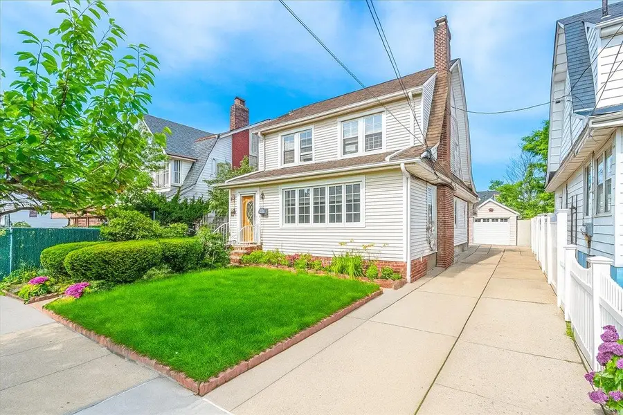 8421 169th Street, Jamaica, NY 11432 - Image #2