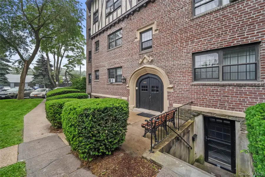 1440 Boston Post #8K, Larchmont, NY 10543 - Image #2