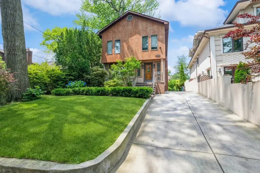 19615 Como Avenue, Hollis, NY 11423 - Image #2