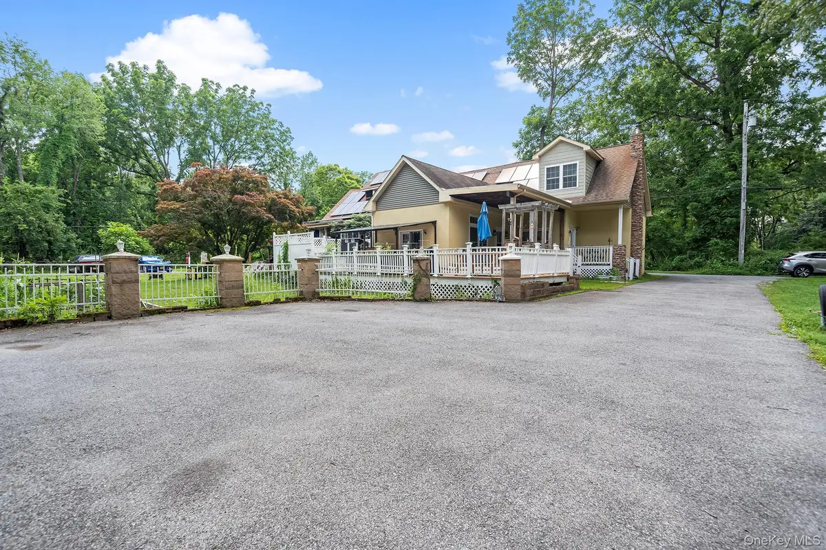 2 Dimiceli Street, New Windsor, NY 12553 - Image #1