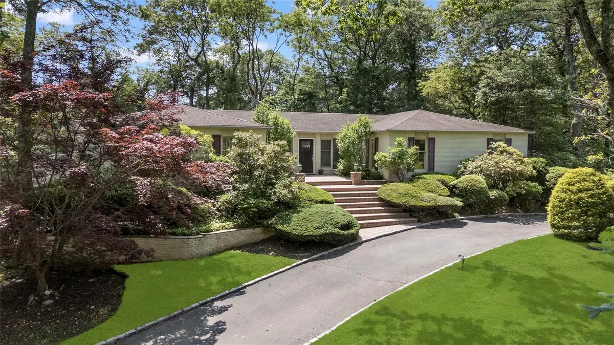 14 Durham Drive, Dix Hills, NY 11746 - Image #1