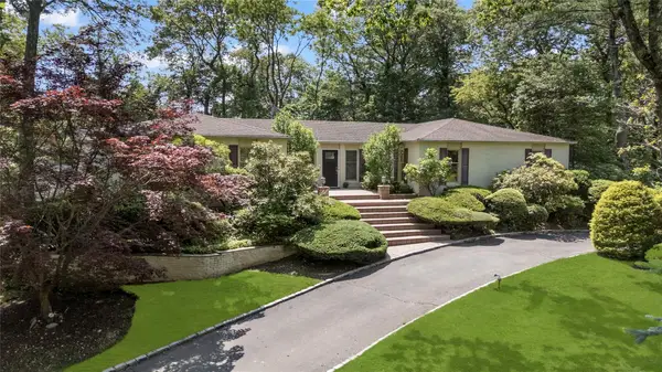 14 Durham Drive, Dix Hills, NY 11746