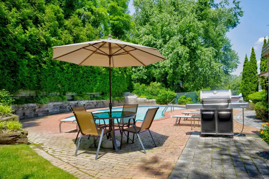 19 Pettit Drive, Dix Hills, NY 11746 - Image #3