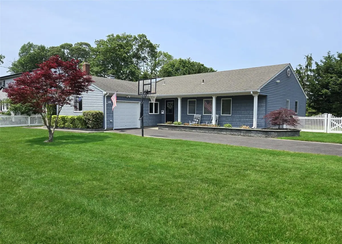 68 Palmer Drive, Sayville, NY 11782 - Image #1