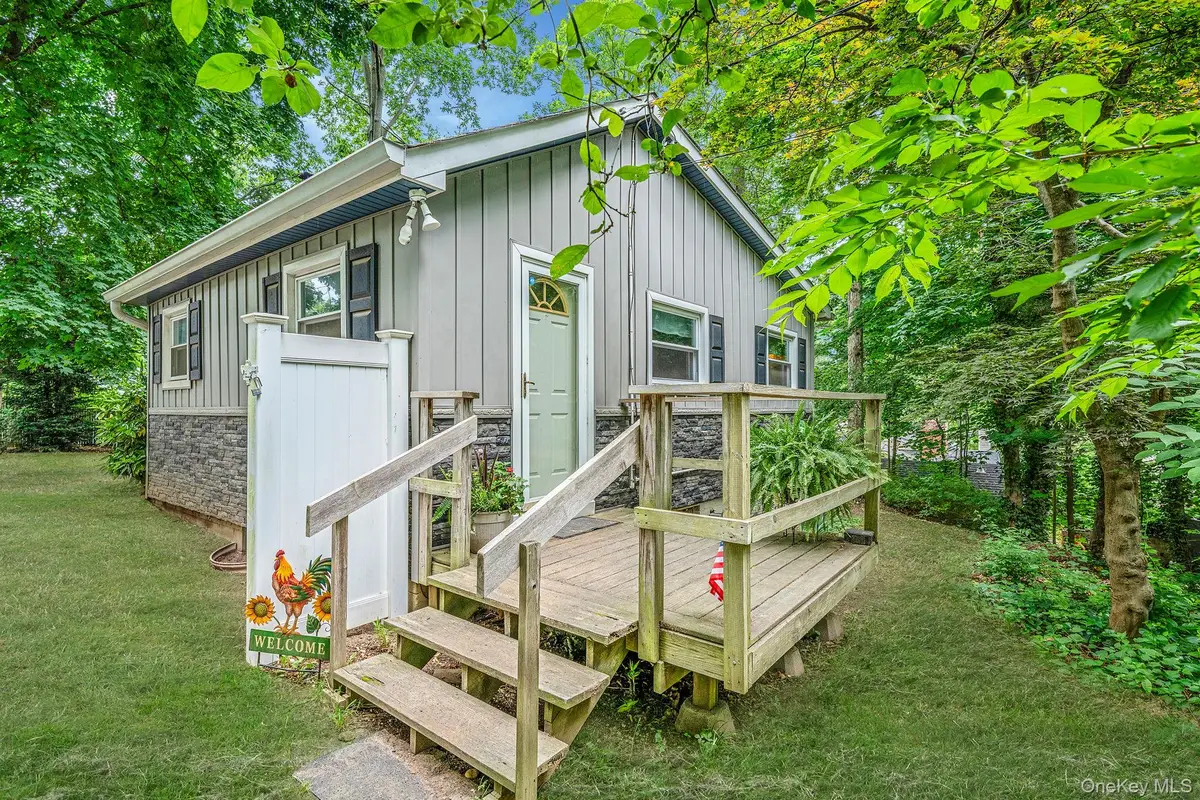 7 1st Street, Nesconset, NY 11767 - Image #1