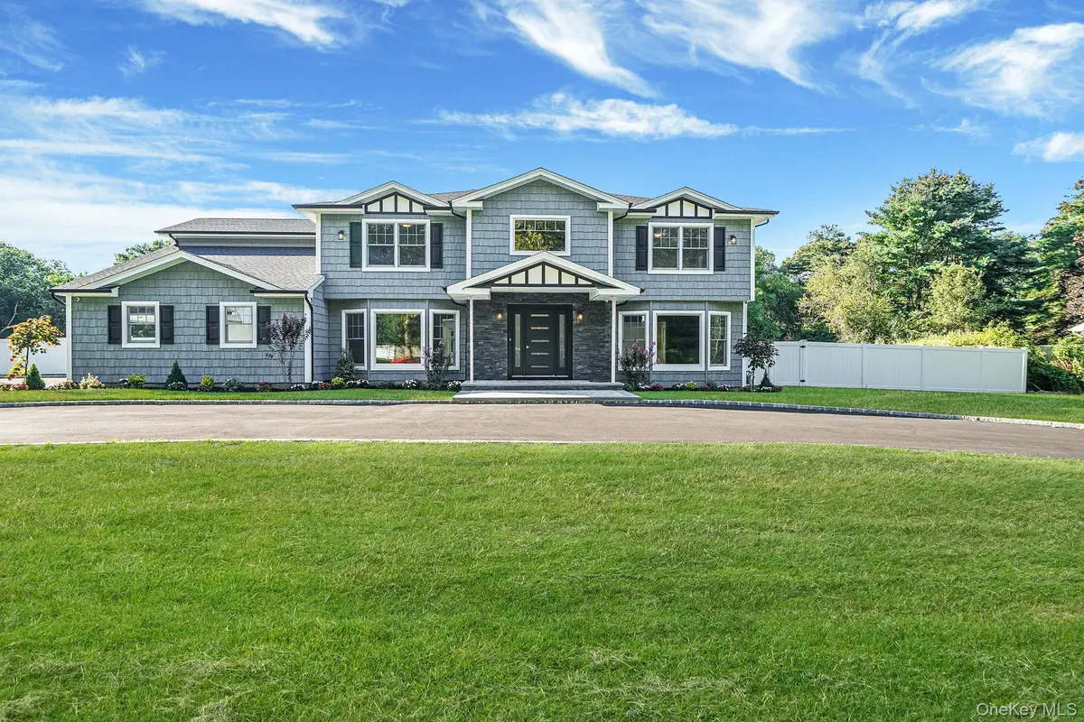 14 Quintree Lane, Melville, NY 11747 - Image #1