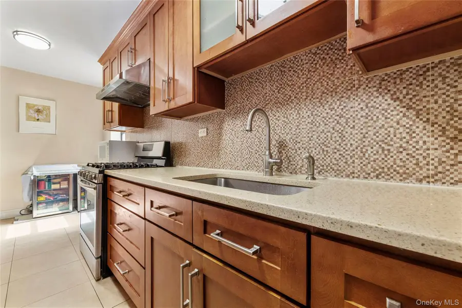 33-07 91 St Street #3K, Jackson Heights, NY 11372 - Image #2