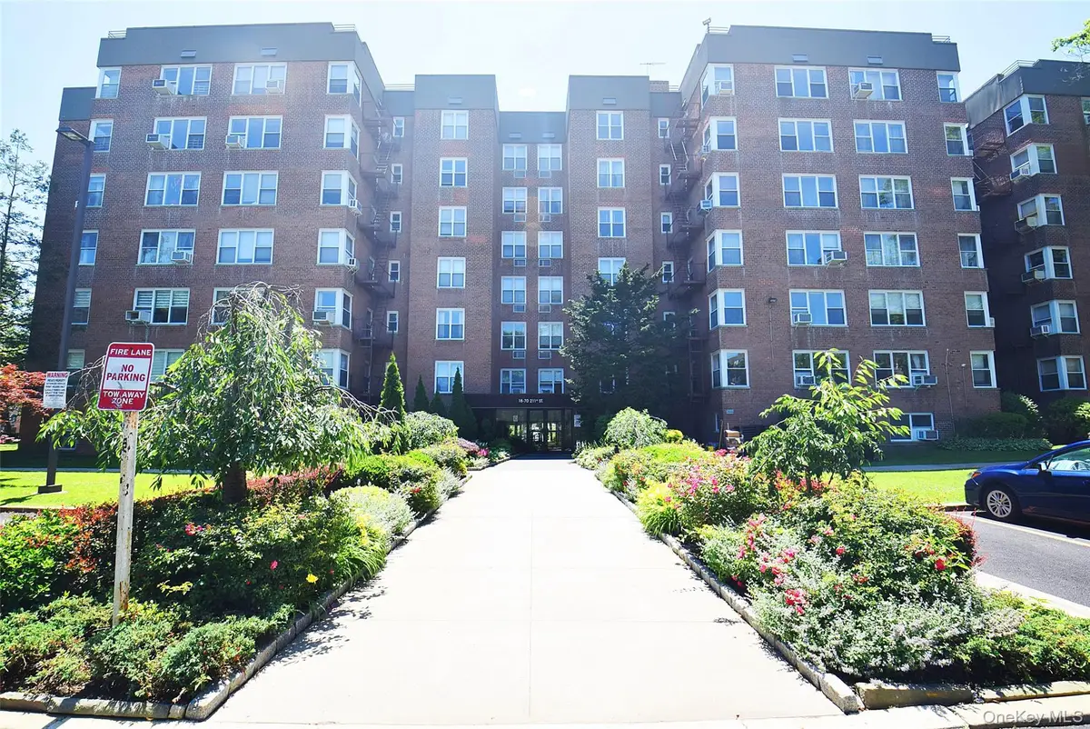 18-70 211th Street #5K, Bayside, NY 11360 - Image #1