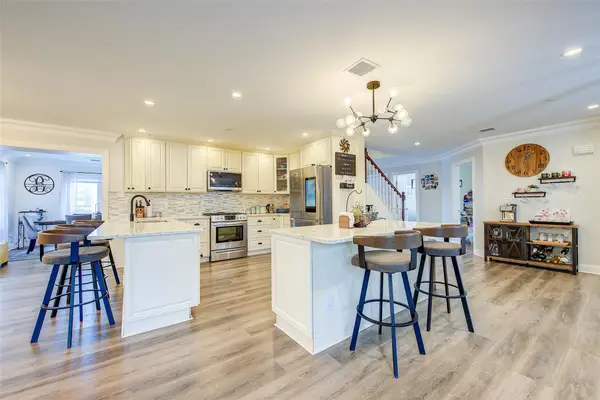 615 Pearl Street, Oceanside, NY 11572