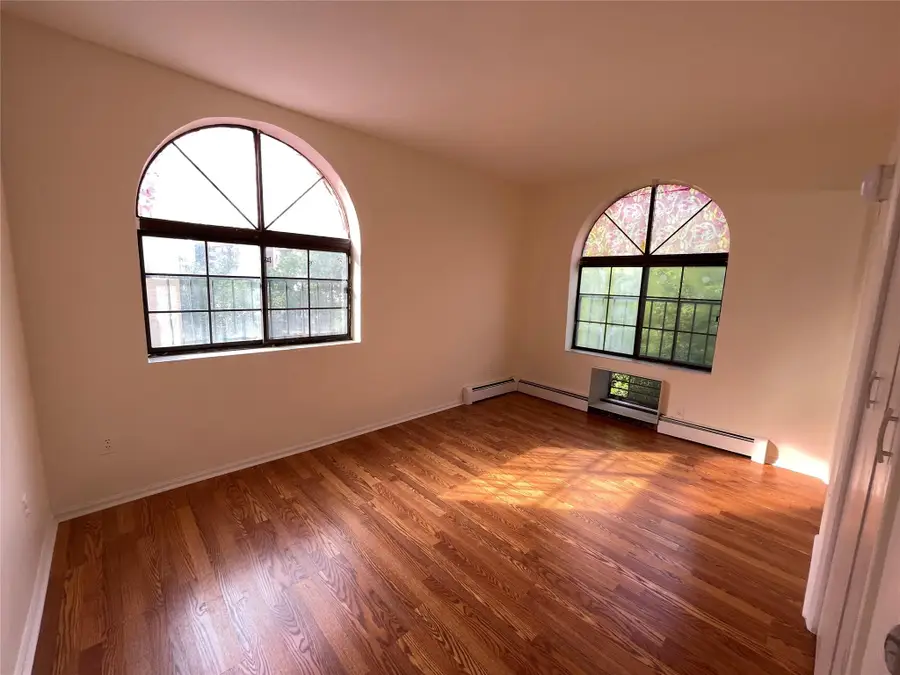 4260 Colden Street #4B, Flushing, NY 11355 - Image #3