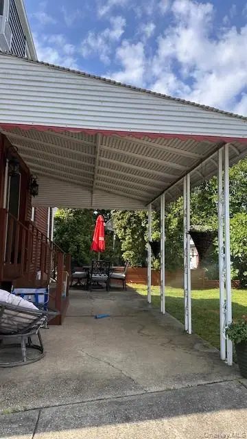 422 Saint Agnes Place, Franklin Square, NY 11010 - Image #3