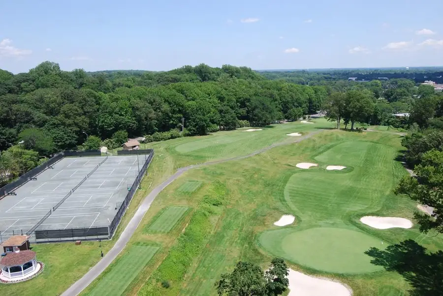 27010 Grand Central Parkway #32F, Queens, NY 11005 - Image #3