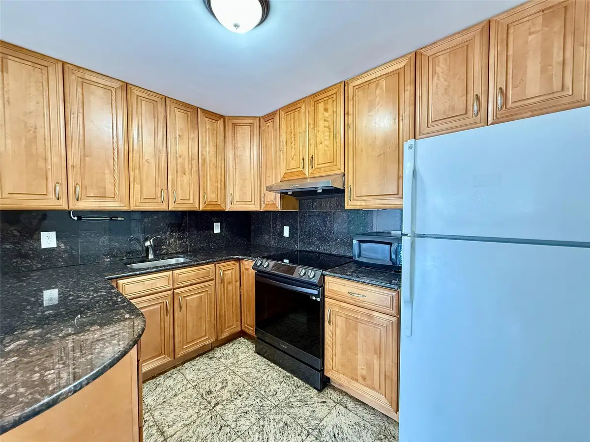 31-18 Union Street #3B, Flushing, NY 11354 - Image #1