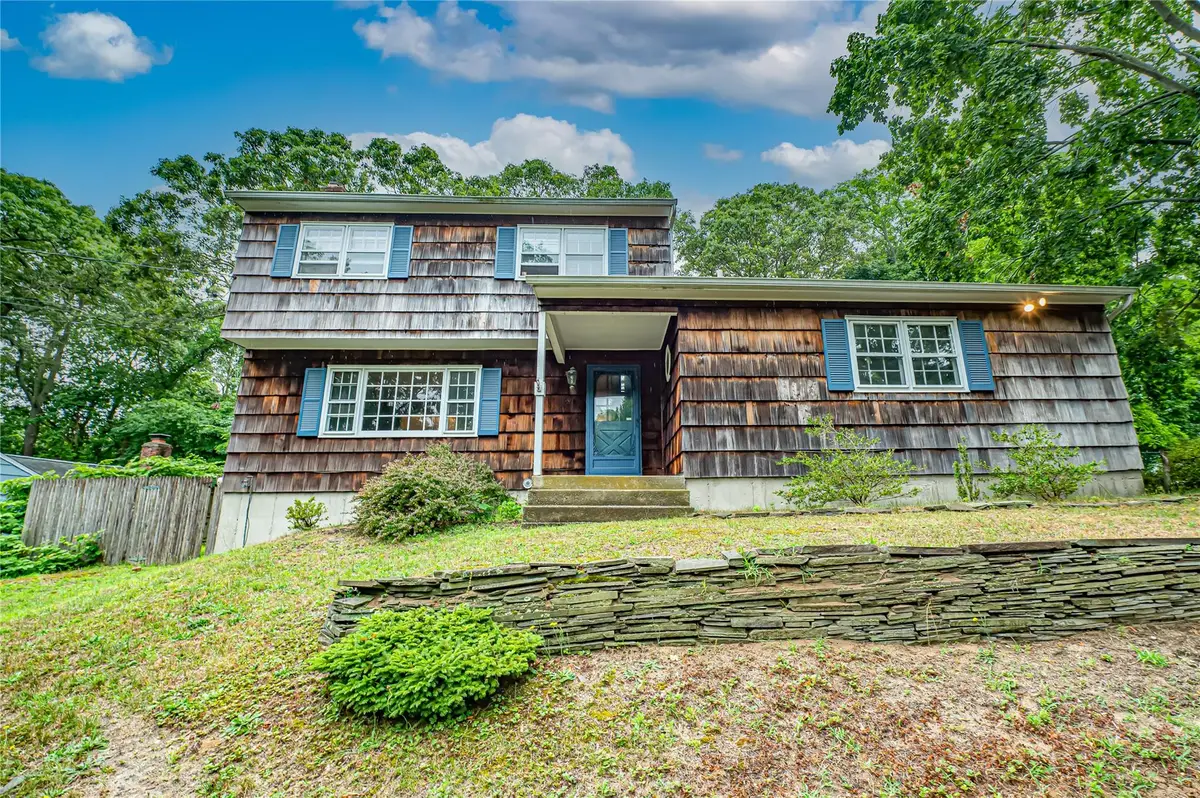 10 Valentine Road, Shoreham, NY 11786 - Image #1