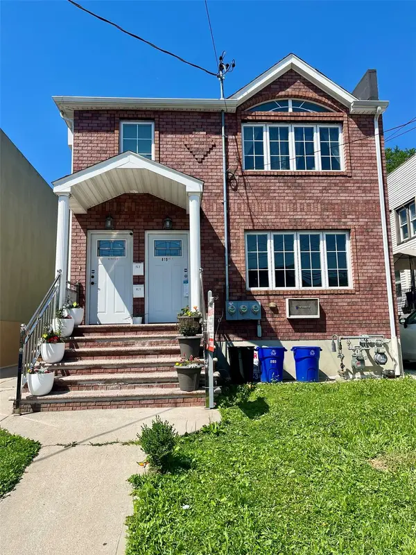 819 Hollywood Avenue, Bronx, NY 10465