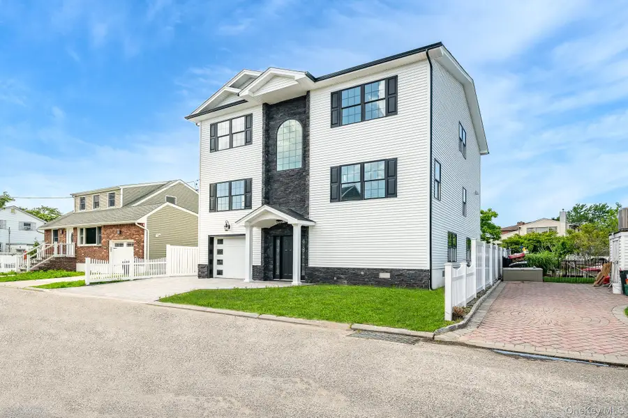 23 Bay Street, Bellmore, NY 11710 - Image #3