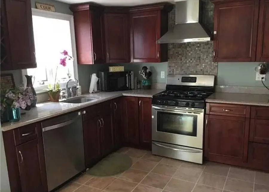 19 Biscayne Drive, Selden, NY 11784 - Image #2