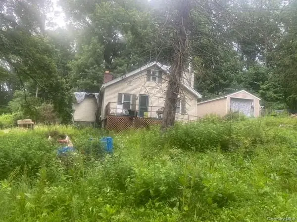 12 Knollcrest Road, Carmel, NY 10512