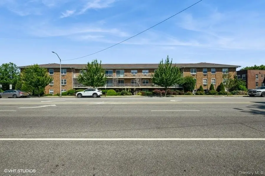 90 S Park Avenue #B17, Rockville Centre, NY 11570 - Image #2