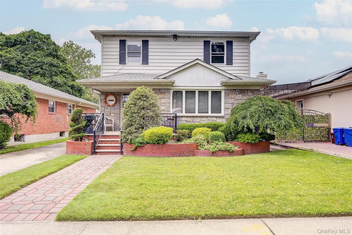 7126 170th Street, Fresh Meadows, NY 11365 - Image #1