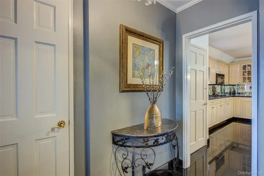 7126 170th Street, Fresh Meadows, NY 11365 - Image #2