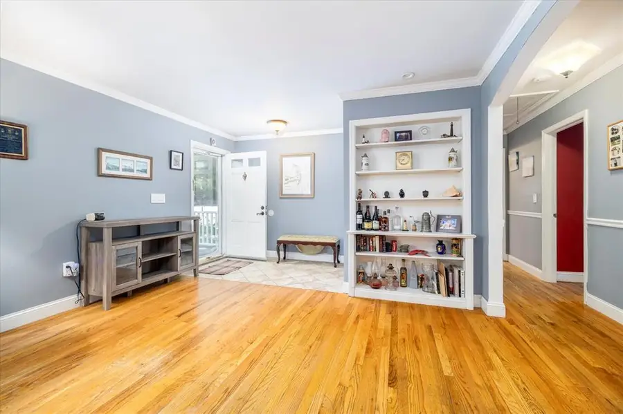 9 North Court, Bayville, NY 11709 - Image #3