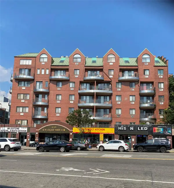41-05 College Point Boulevard #2F, Flushing, NY 11355