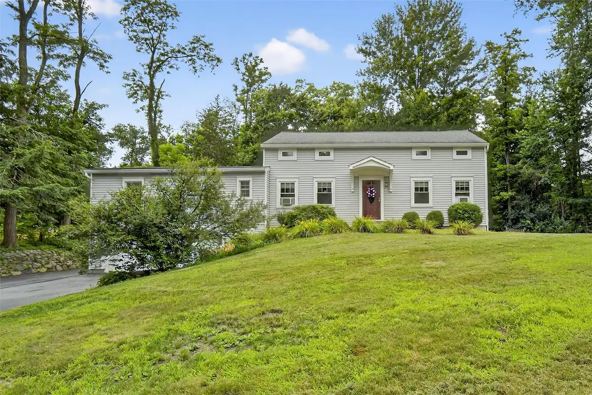 7 Terra Nova Drive, Hopewell Junction, NY 12533 - Image #1