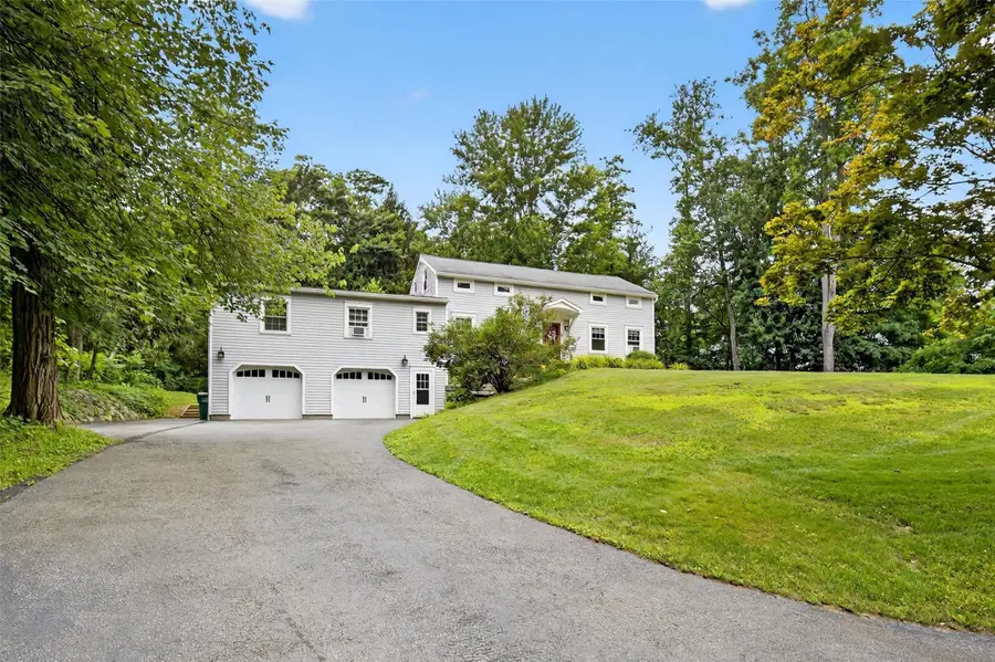 7 Terra Nova Drive, Hopewell Junction, NY 12533 - Image #2