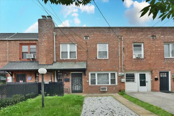 102-35 187th Street, Hollis, NY 11423