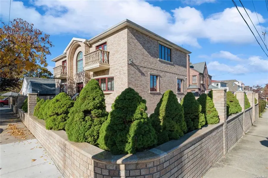 166-21 Goethals Avenue, Jamaica, NY 11432 - Image #2