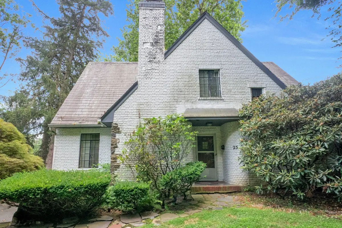 25 Alta Vista Drive, Yonkers, NY 10710 - Image #1