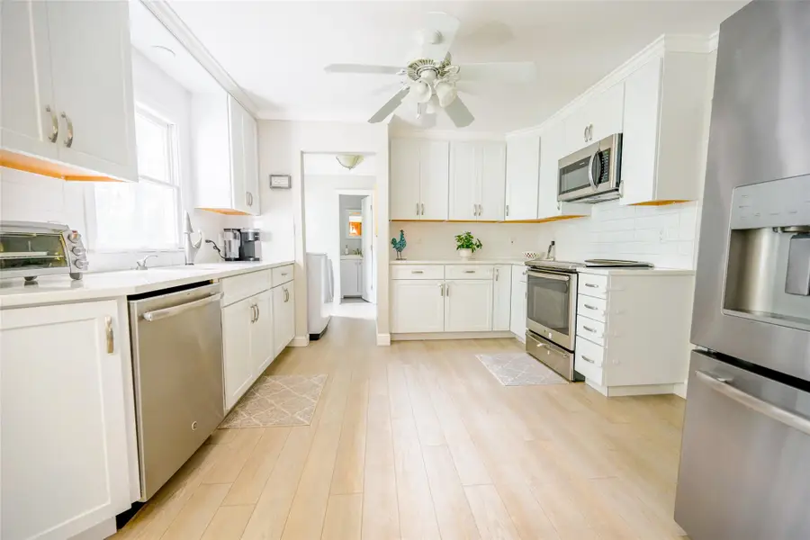 49 Nottingham Drive, Middle Island, NY 11953 - Image #2