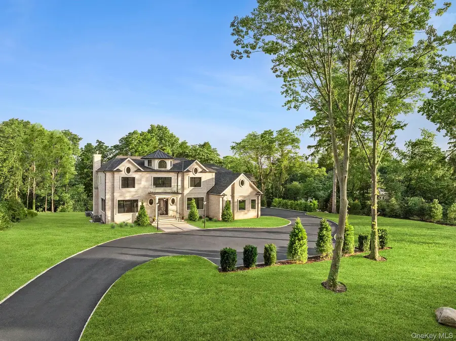 26 Saint Andrews Court, Old Westbury, NY 11568 - Image #3