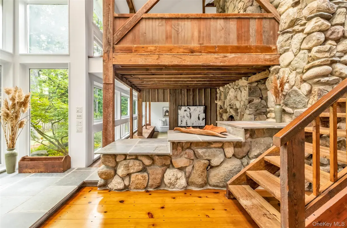 880 W Mill Road, Mattituck, NY 11952 - Image #1