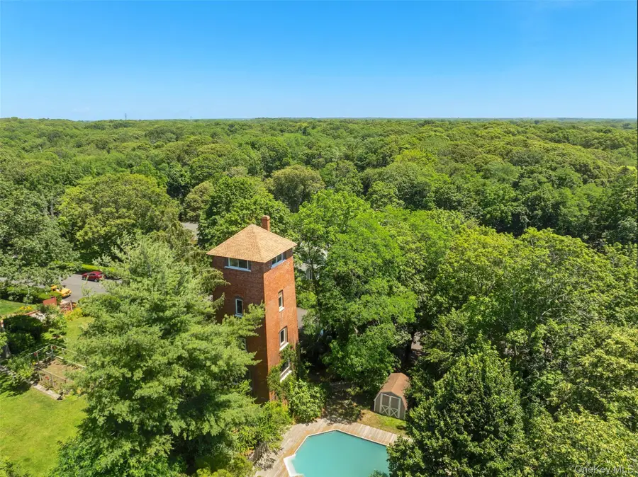 880 W Mill Road, Mattituck, NY 11952 - Image #2