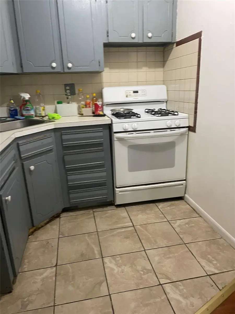 97-10 43 Avenue, Corona, NY 11368 - Image #2